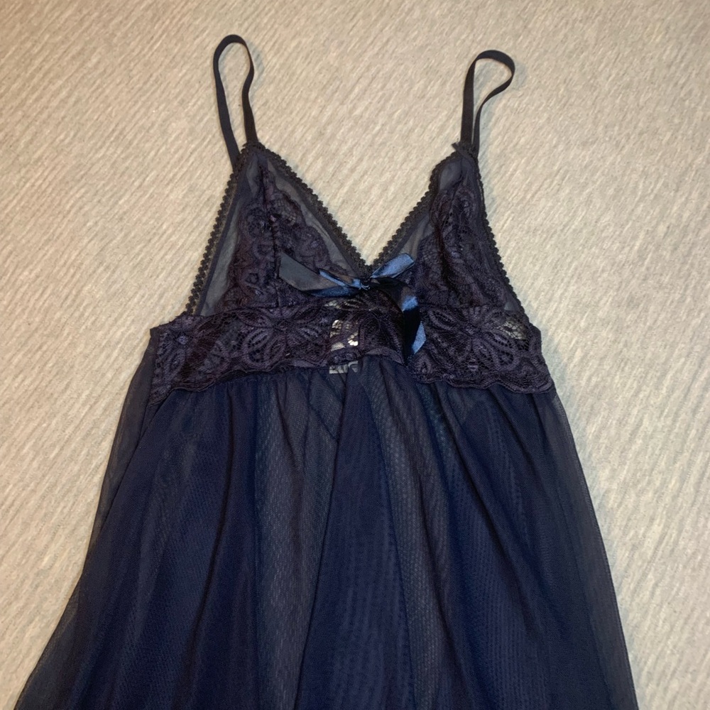 Elegant Navy Lace Chemise